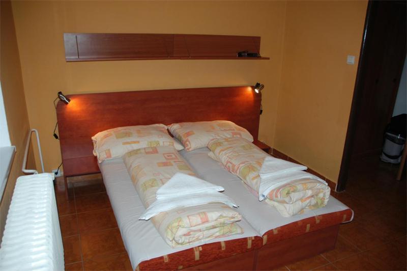 Garni Hotel Sonata เตรนชิอาสกี เตปลิตเซ ห้อง รูปภาพ